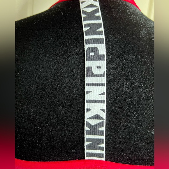 VICTORIAS SECRET PINK LOGO COOL & COMFY WIRELESS T-BACK SPORTS BRA M NWT - Picture 10 of 10